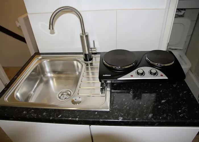 Ensuite With Kitchen Stunning Double-Bed Room In Zone 2