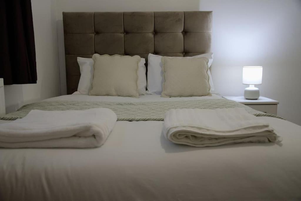 Apartment Ensuite With Kitchen Stunning Double-bed In Zone 2 *